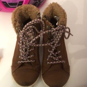 Approx Faux Fur Booties